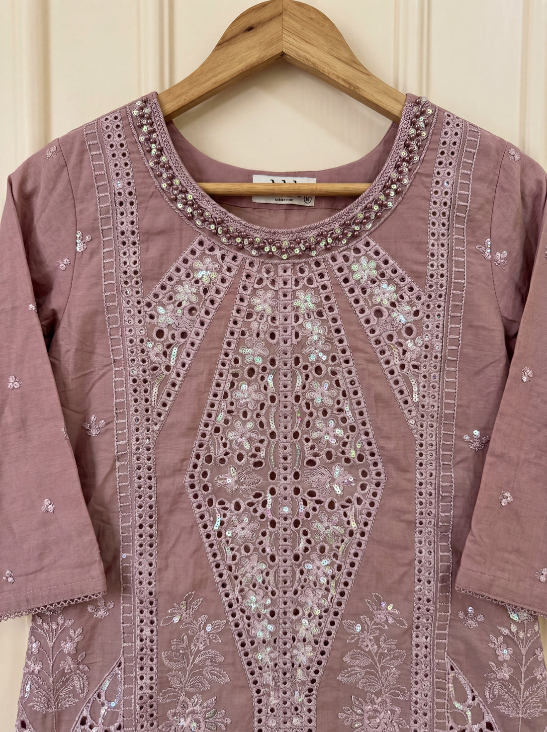 Elara – Embroidered Luxury Lawn 3 Piece Suit by ANAWA