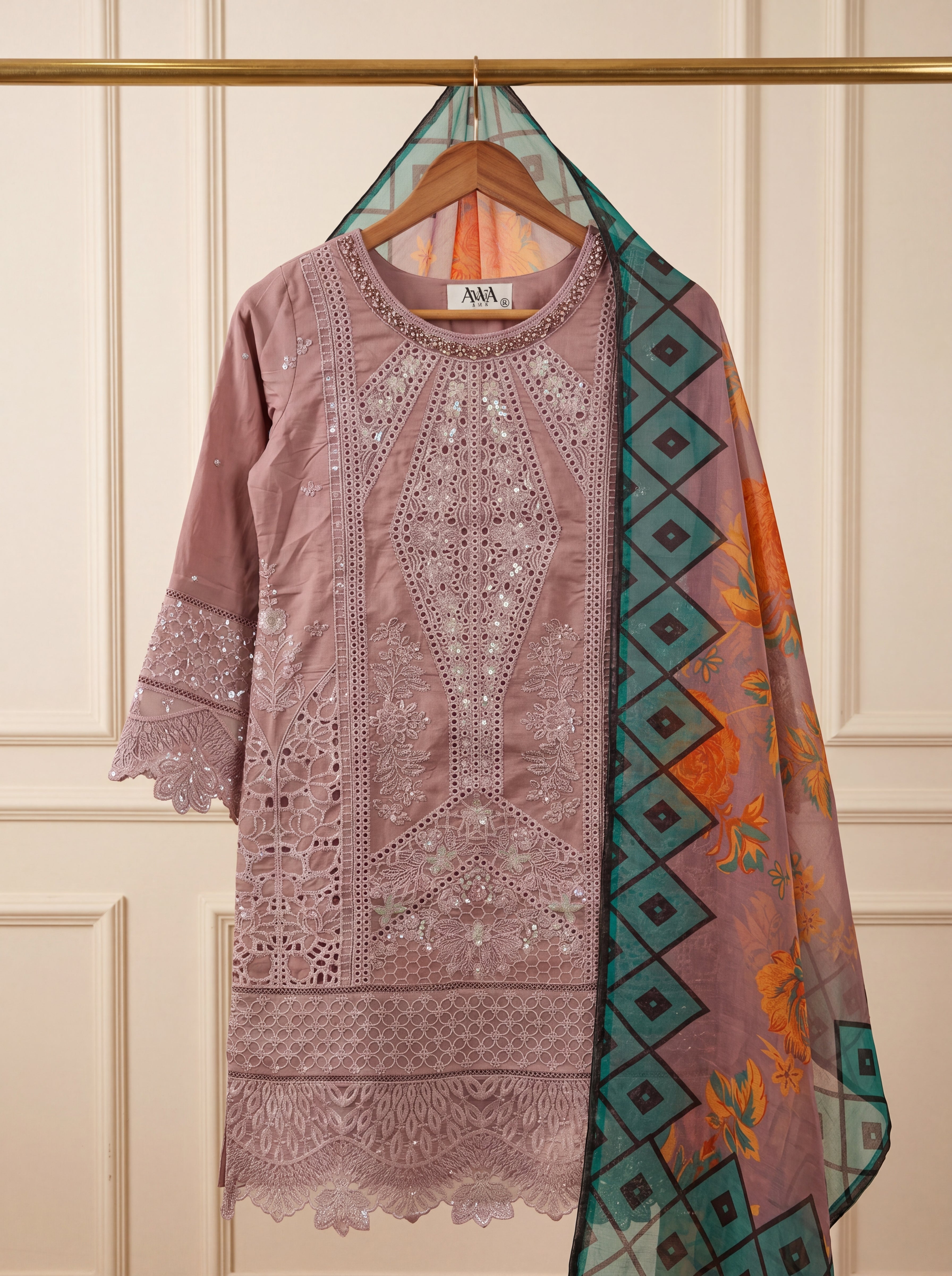 Elara – Embroidered Luxury Lawn 3 Piece Suit by ANAWA